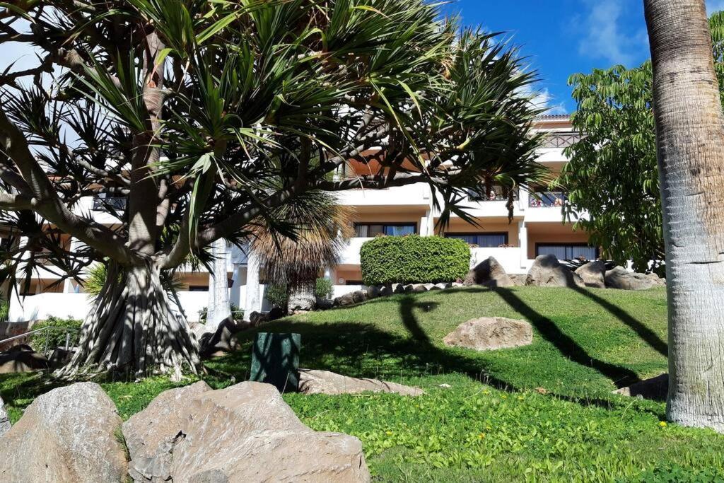 Apartment With Pool And Gardens Near The Coast サンミゲル・デ・アボナ エクステリア 写真