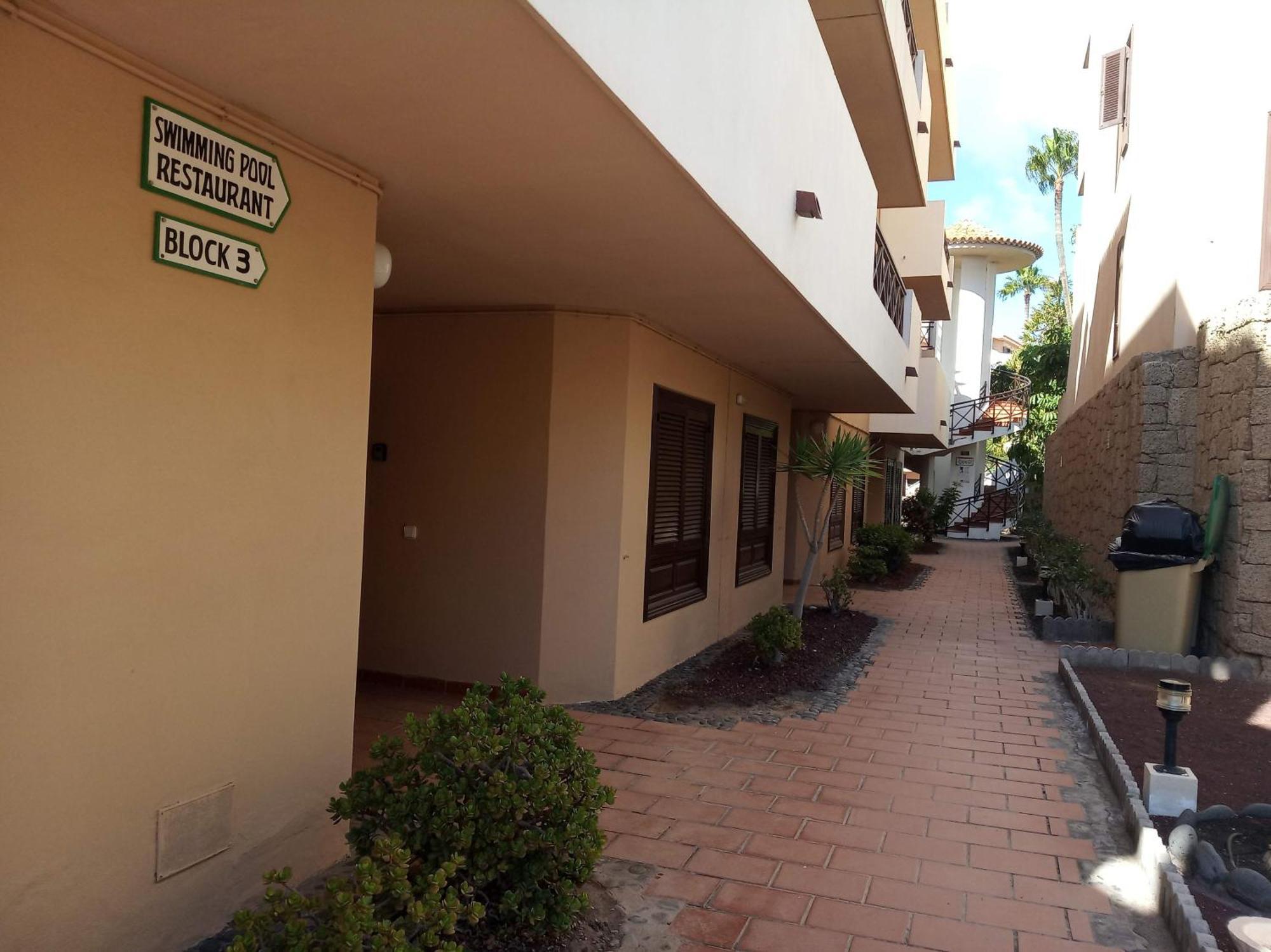 Apartment With Pool And Gardens Near The Coast サンミゲル・デ・アボナ エクステリア 写真